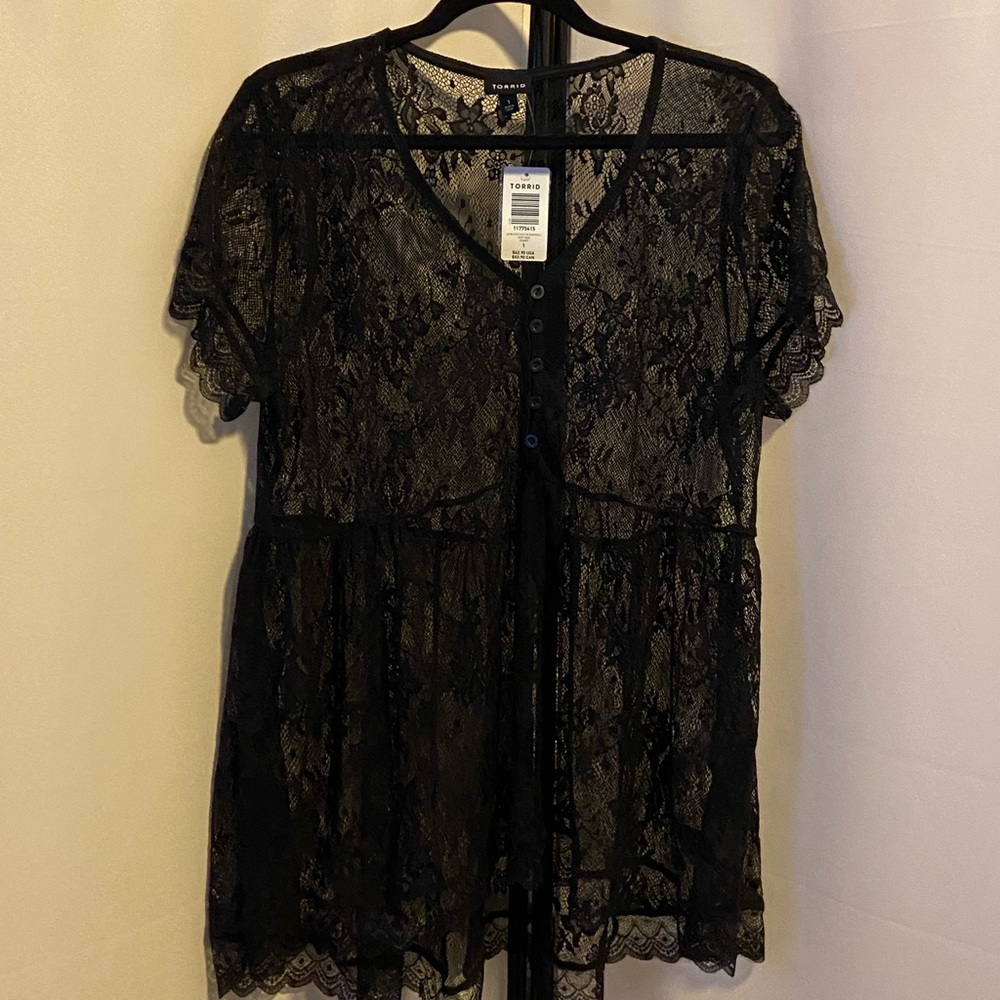 NWT Torrid Black Lace SS Babydoll Shirt Size 1